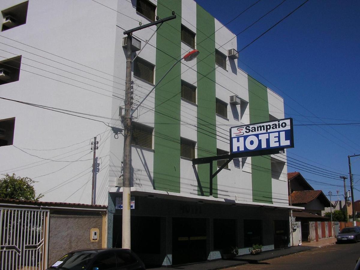 Oyo Hotel Sampaio Itumbiara Exterior foto